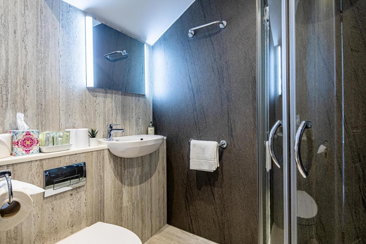 Fountains Guest House - Harrogate Stays Экстерьер фото