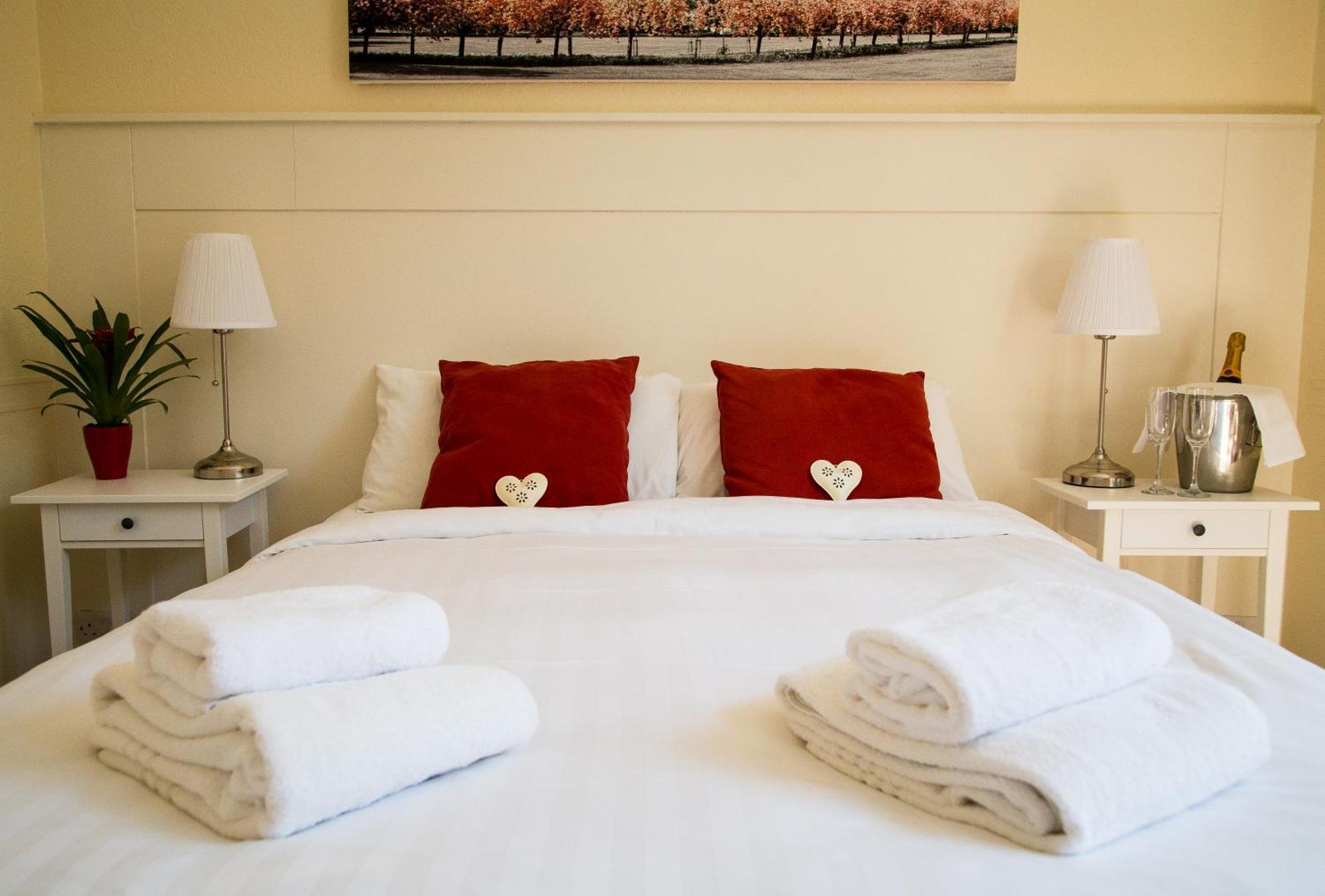 Fountains Guest House - Harrogate Stays Экстерьер фото